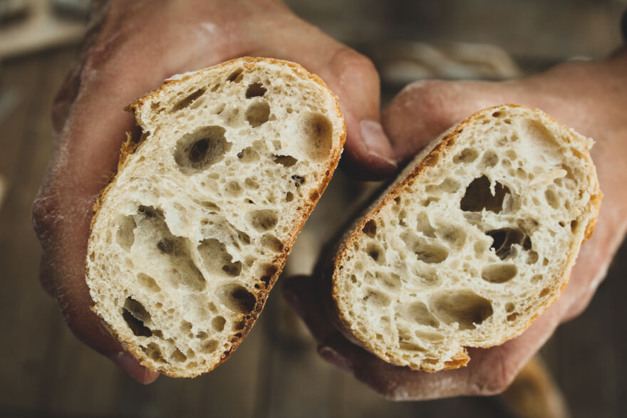 Legend Sourdough Baguette White 400g sfeer cut Artemis 8500